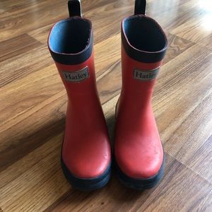 Hatley red and blue rain boots toddler size 9